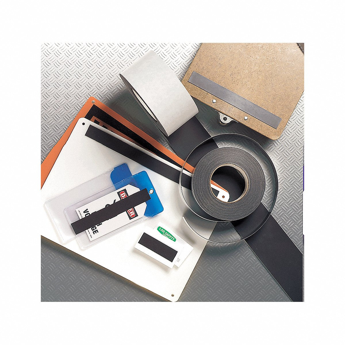 Master Magnetics Roll Magnet, Black; White, 50 Ft L, 50 FT (AG40ACX50)