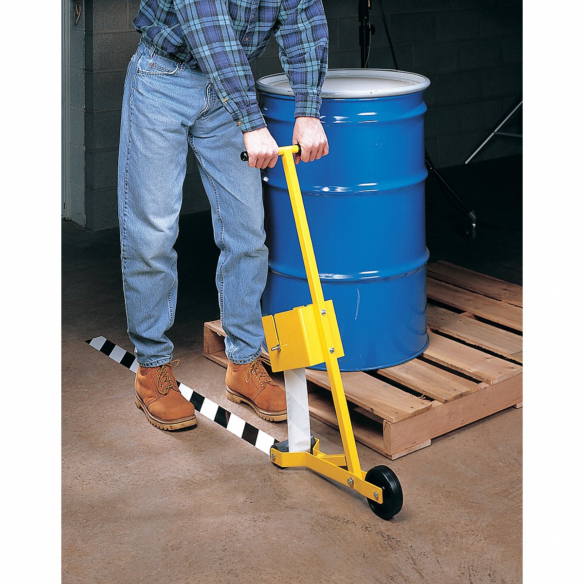 Harris Industries Inc. Floor Tape Applier, 34.25"H, 4" Ma, Tape W, 25" (FTA01)