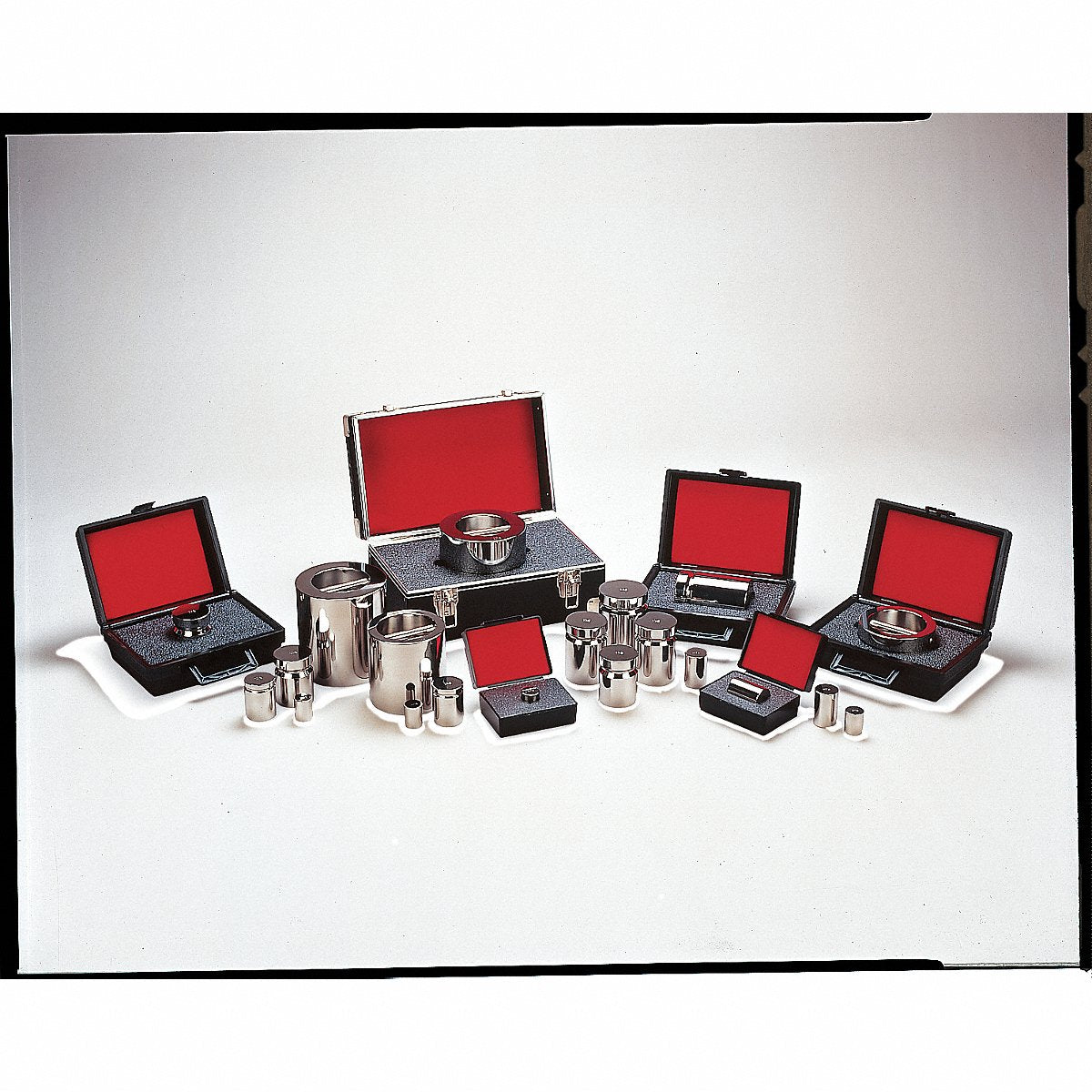 Troemner Weight Kit Cylndr 1 kg/100 g 316 Stainless Steel Class 4 (8470T)